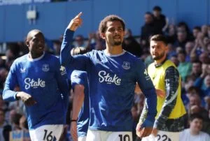 ­­­FPL Gameweek 34 differentials: Ndiaye, Guimaraes + Evanilson 1